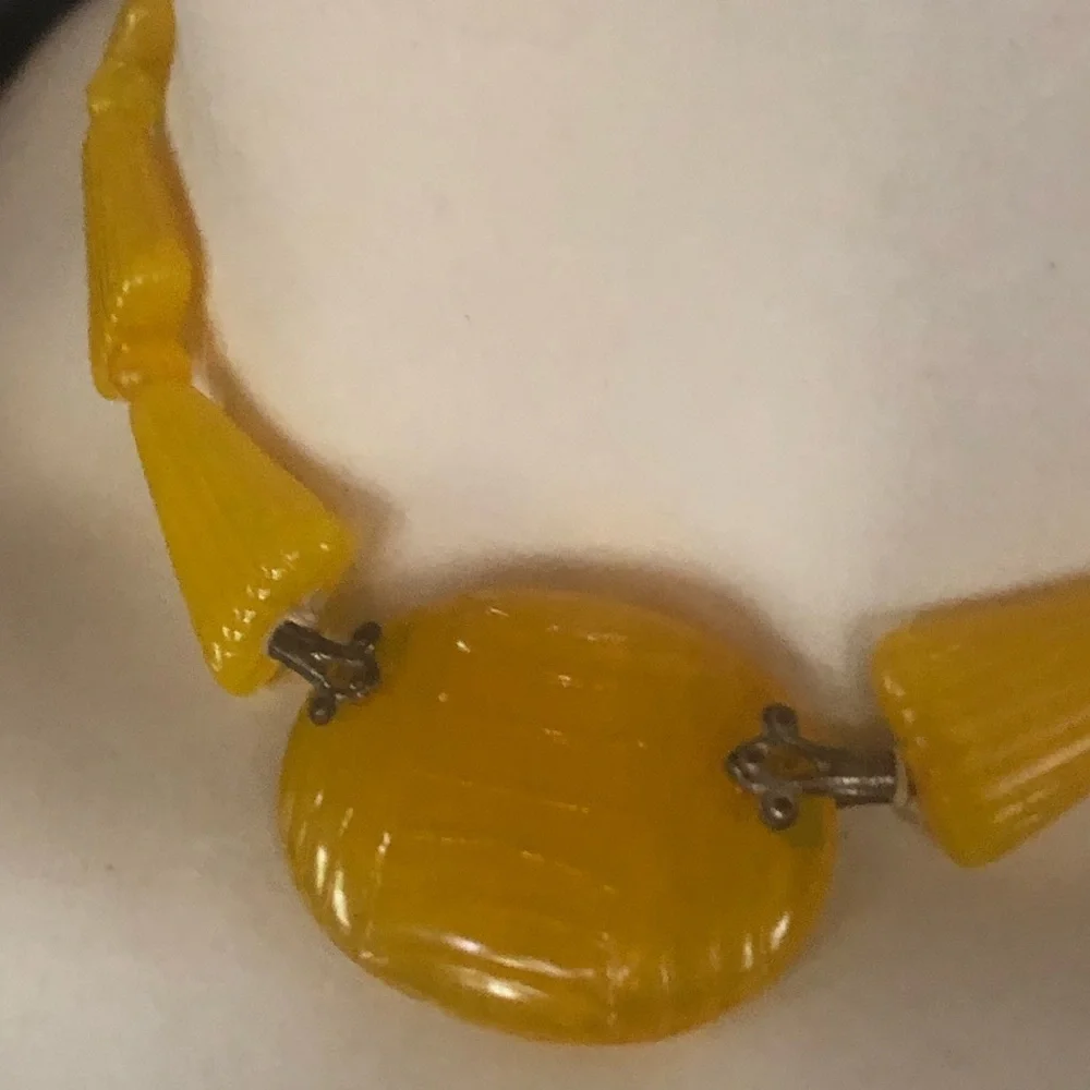 Antique Yellow Glass Art Deco Necklace